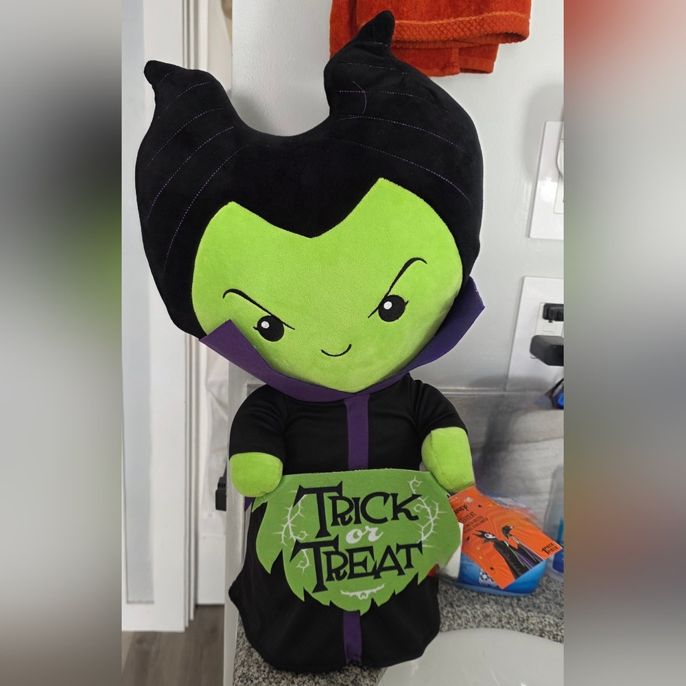 NWT Disney Maleficent Halloween Greeter Doll Door Decoration Trick Or Treat 25"